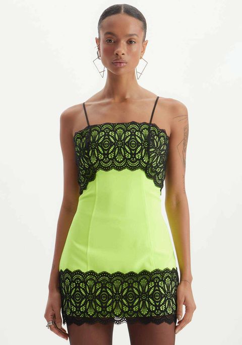 Vestido Curto de Alças Renda