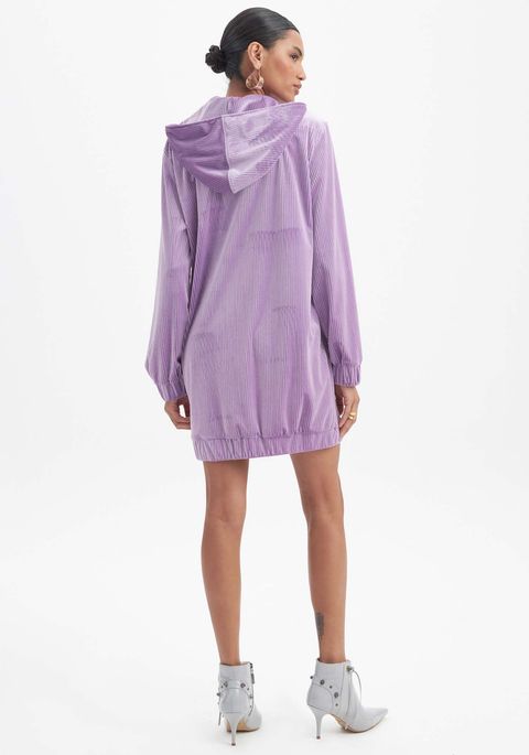 Vestido Curto Com Capuz