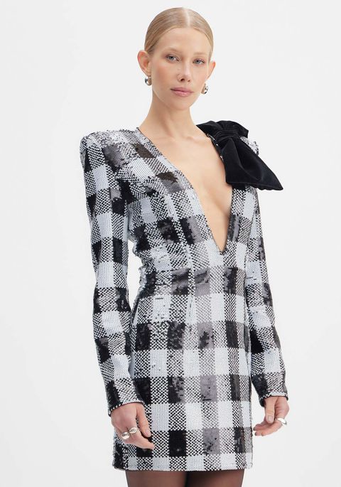 Vestido Curto Com Decote Super V