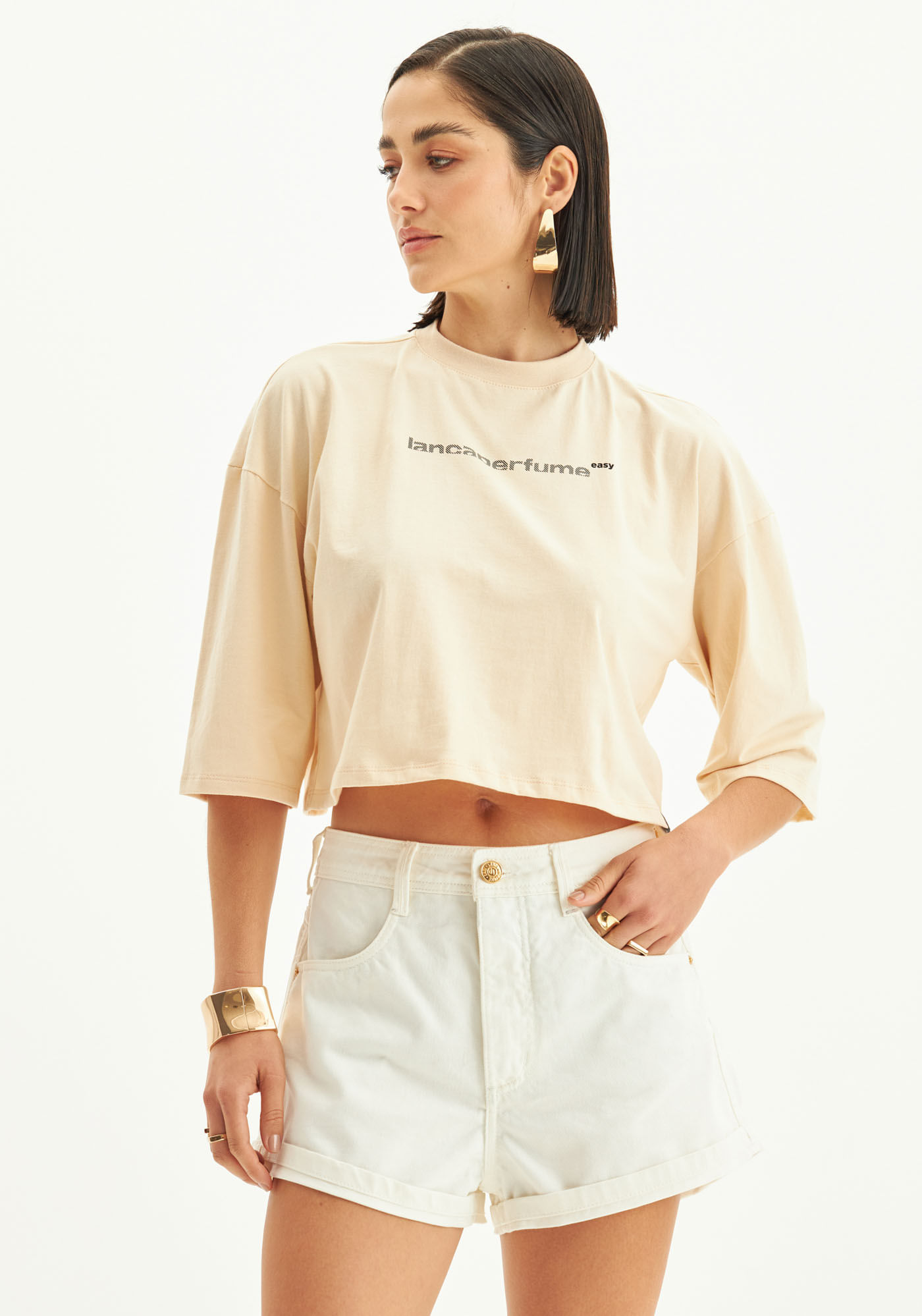 T-shirt Cropped Com Estampa Local - Lança Perfume