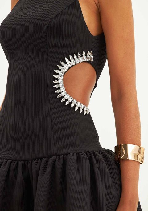 Vestido Curto Babado Cut Out