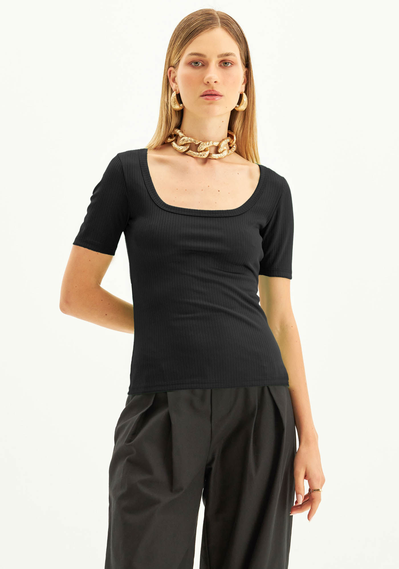 Blusa Manga Curta Decote Quadrado
