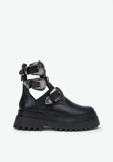 Bota Coturno Couro Com Fivelas