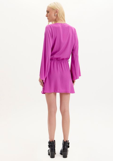 Vestido Curto Decote Renda