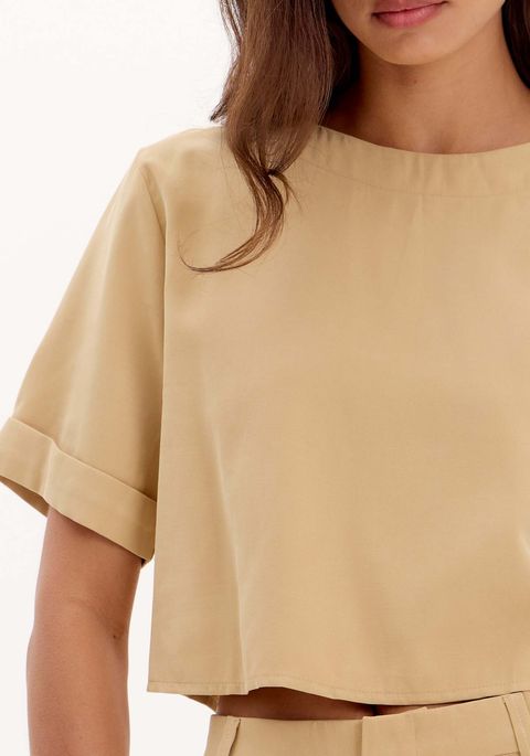 Blusa Curta Mangas Dobradas