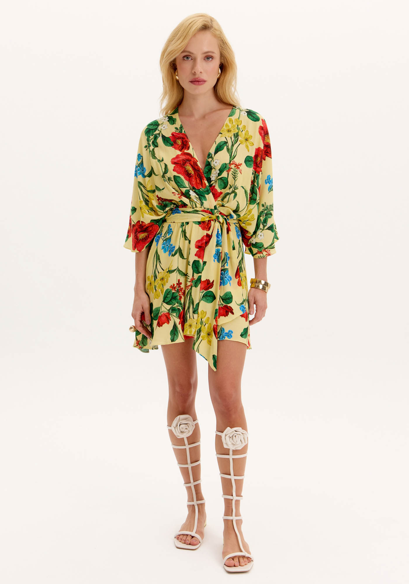 Vestido Curto Com Faixa