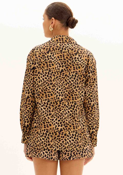 Camisa Animal Print Com Bolso