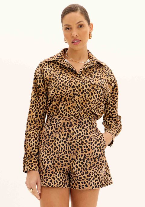 Camisa Animal Print Com Bolso