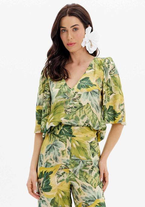 Blusa Fluida Estampada De Mangas Curtas Com Decote Em V
