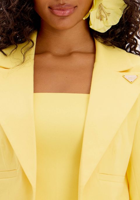 Blazer Curto De Mangas Longas Com Lapelas Duplas