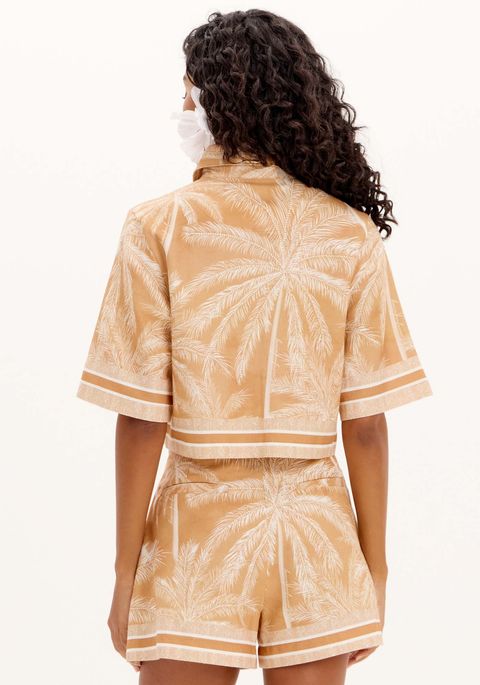 Camisa Curta Estampada Com Botões Frontais
