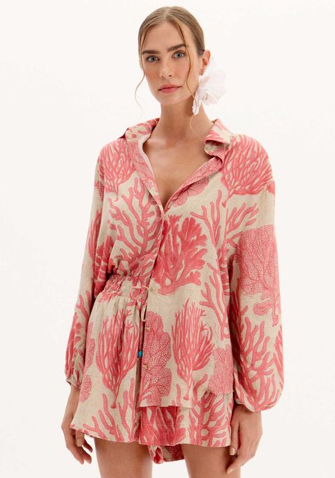 Camisa Alongada Estampada Com Mangas Amplas