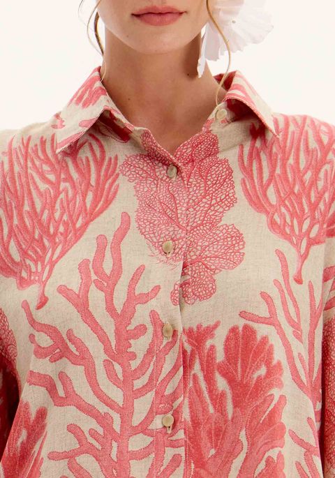 Camisa Alongada Estampada Com Mangas Amplas