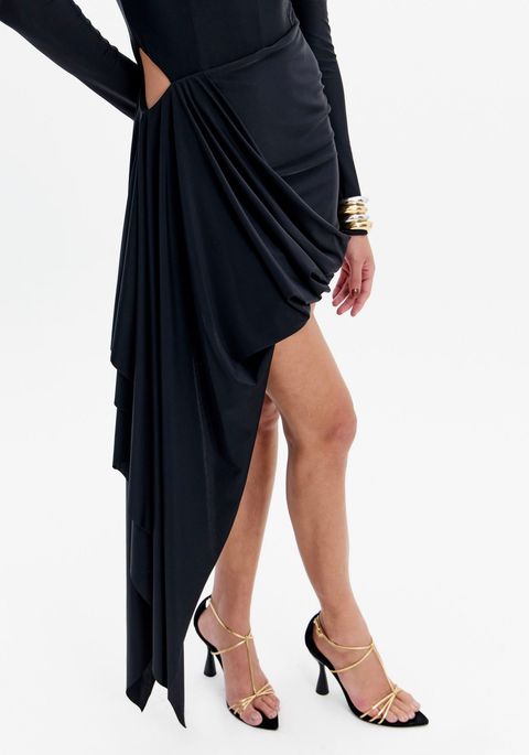 Vestido Curto Balonê De Mangas Longas