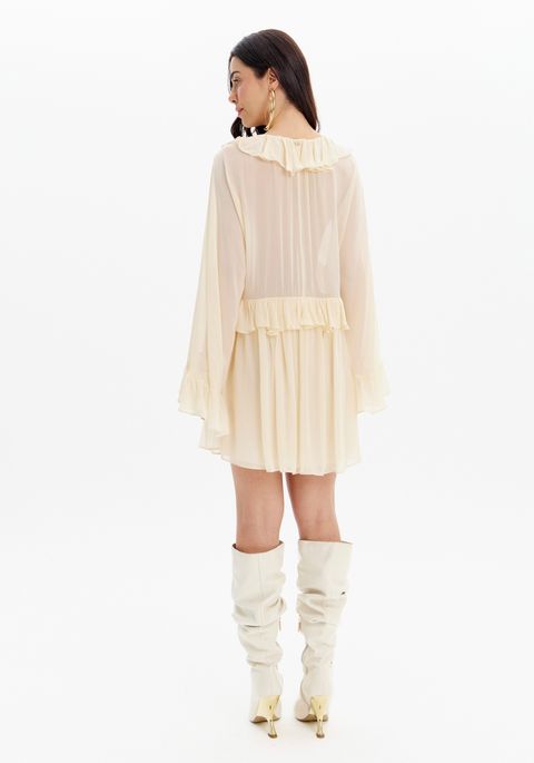Vestido Curto Amplo Manga Longa Babados