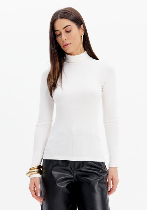Blusa Canelada Básica Com Gola Alta E Mangas Longas