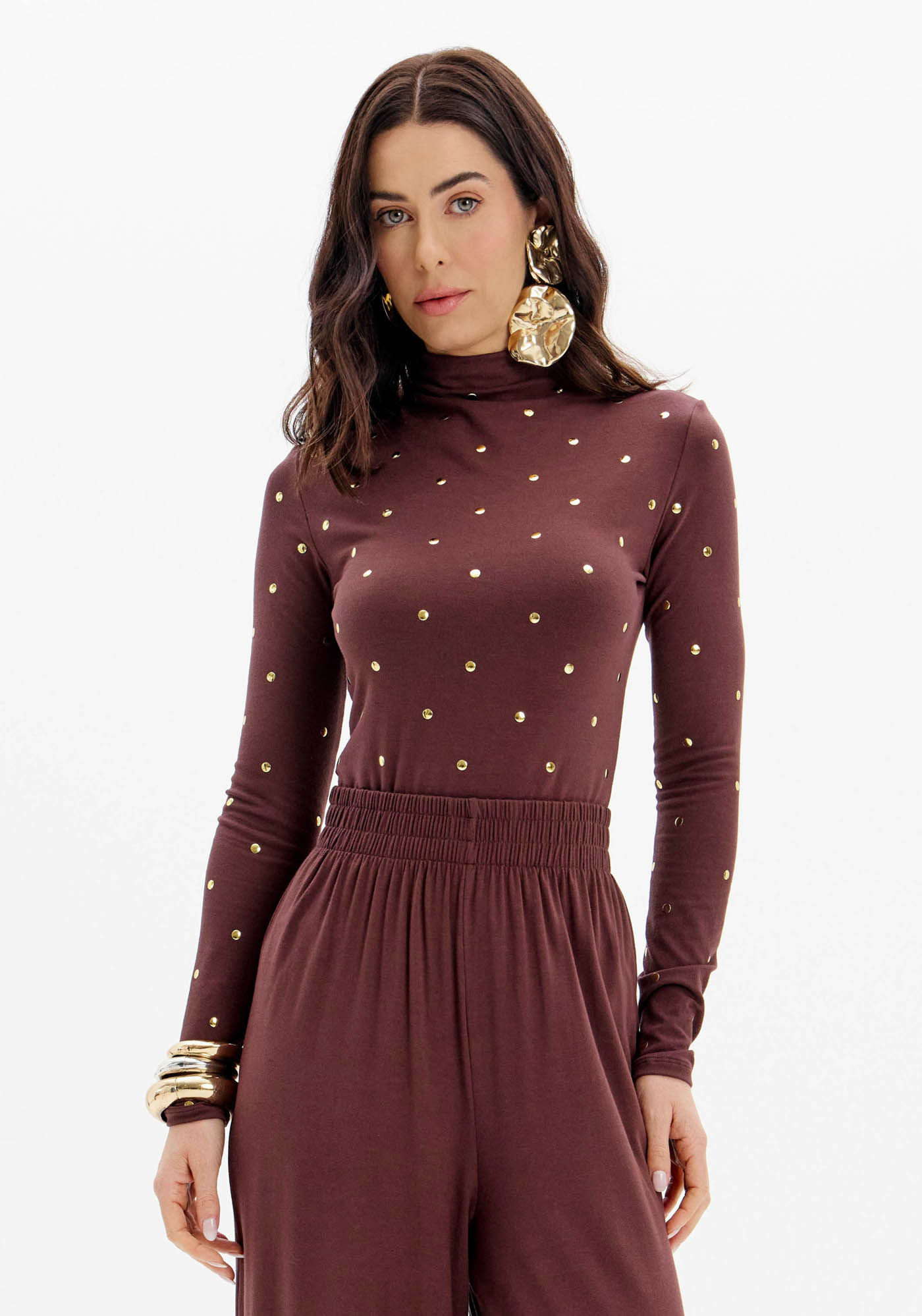 Blusa Gola Alta Manga Longa Aplicações