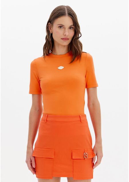 Blusa Manga Curta Justa Com Enfeite