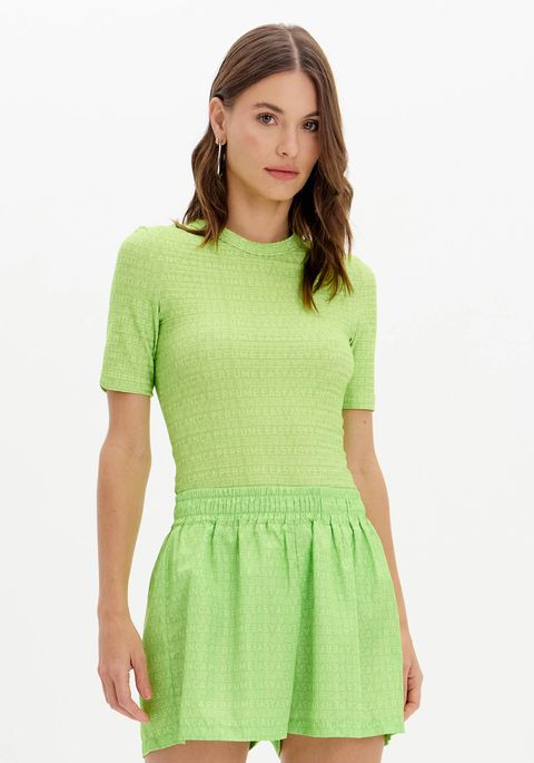 Blusa Justa Decote Redondo Estampa Logomania
