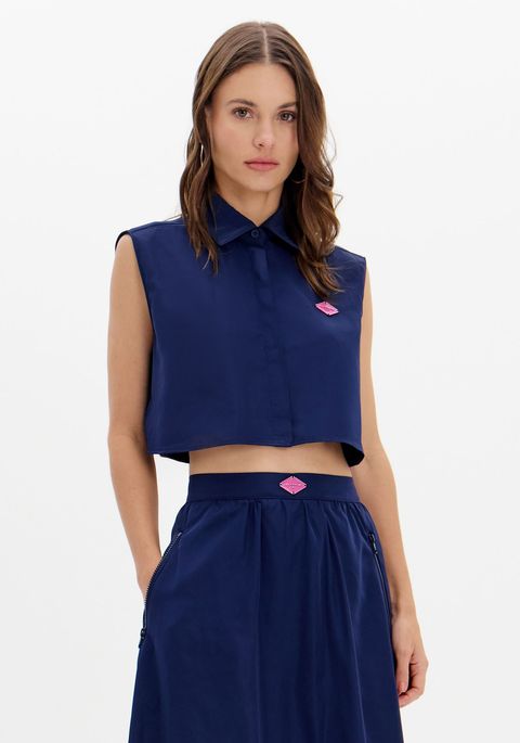 Camisa Cropped Sem Mangas Com Enfeite