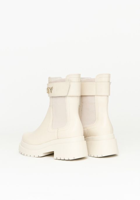 Bota Chelsea De Couro Com Logo Em Alto Relevo