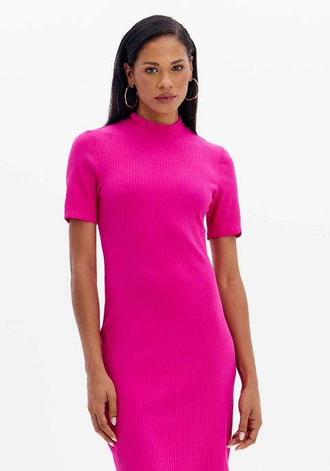 Vestido Curto Canelado Com Gola E Manga Curta