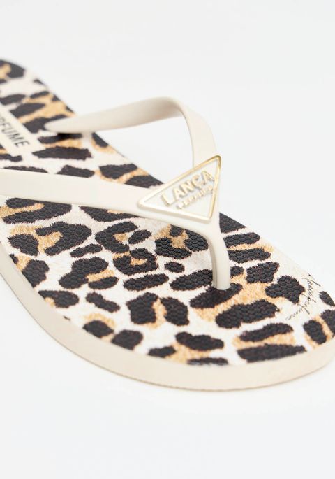 Chinelo Animal Print Com Enfeite