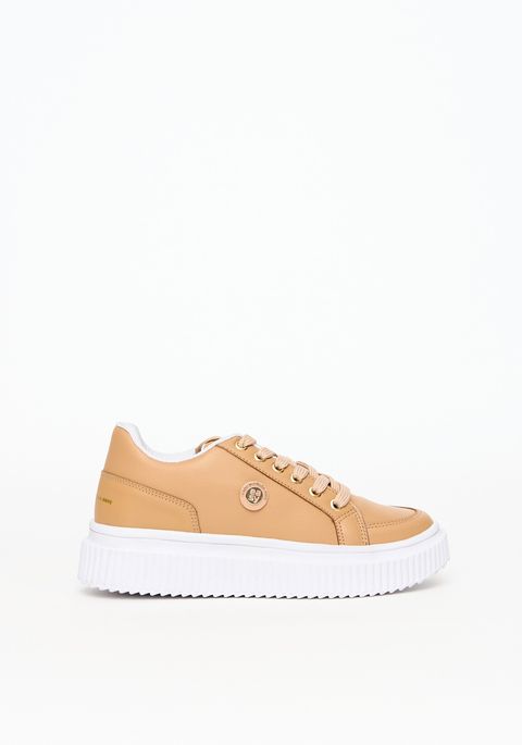 Tênis Casual Solado Reto Com Logo Lateral