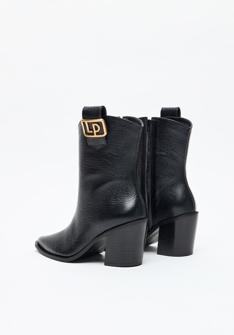 Bota Cano Médio Salto Bloco Bico Fino Couro