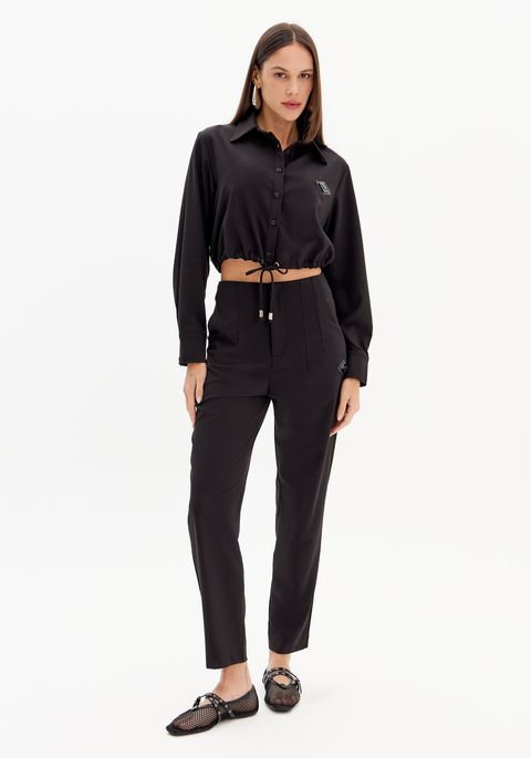 Calça Carrot Cintura Alta Pregas