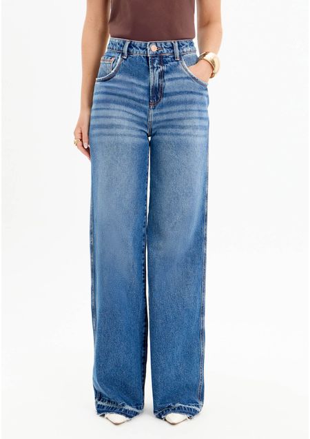 Calça Jeans Wide Leg Com Cintura Super Alta