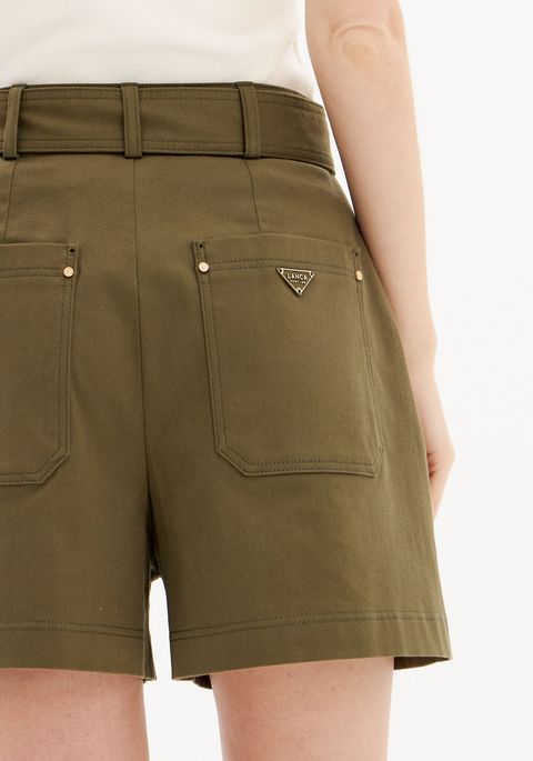 Bermuda De Alfaiataria Com Cintura Alta E Cinto