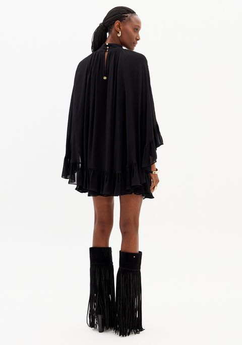Vestido Curto Amplo Manga Longa Gola Alta