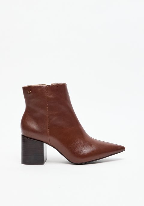 Bota Chelsea Couro Bico Fino