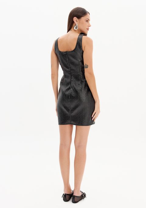 Vestido Curto De Alças Com Decote Quadrado