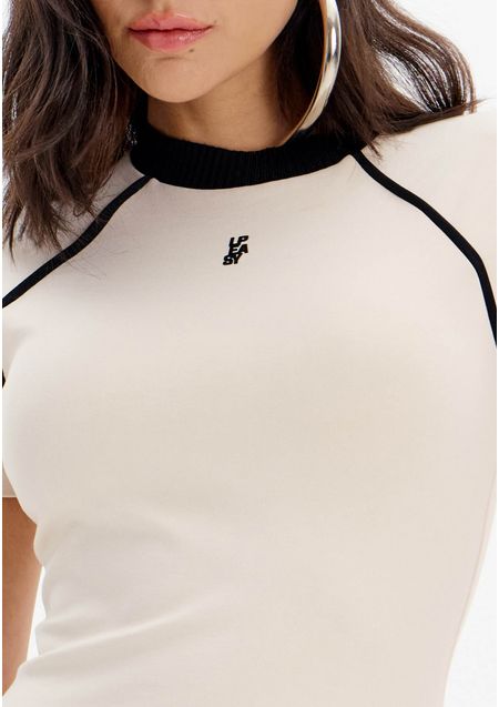 Vestido Curto Manga Raglan