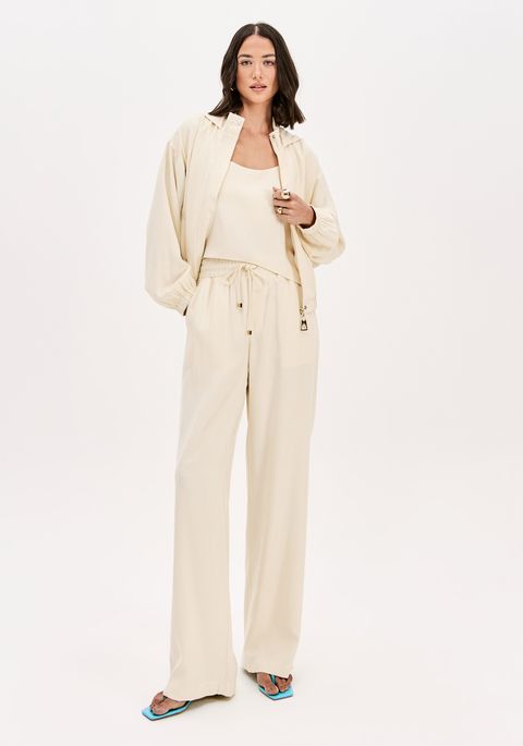 Jaqueta Com Capuz E Bolsos