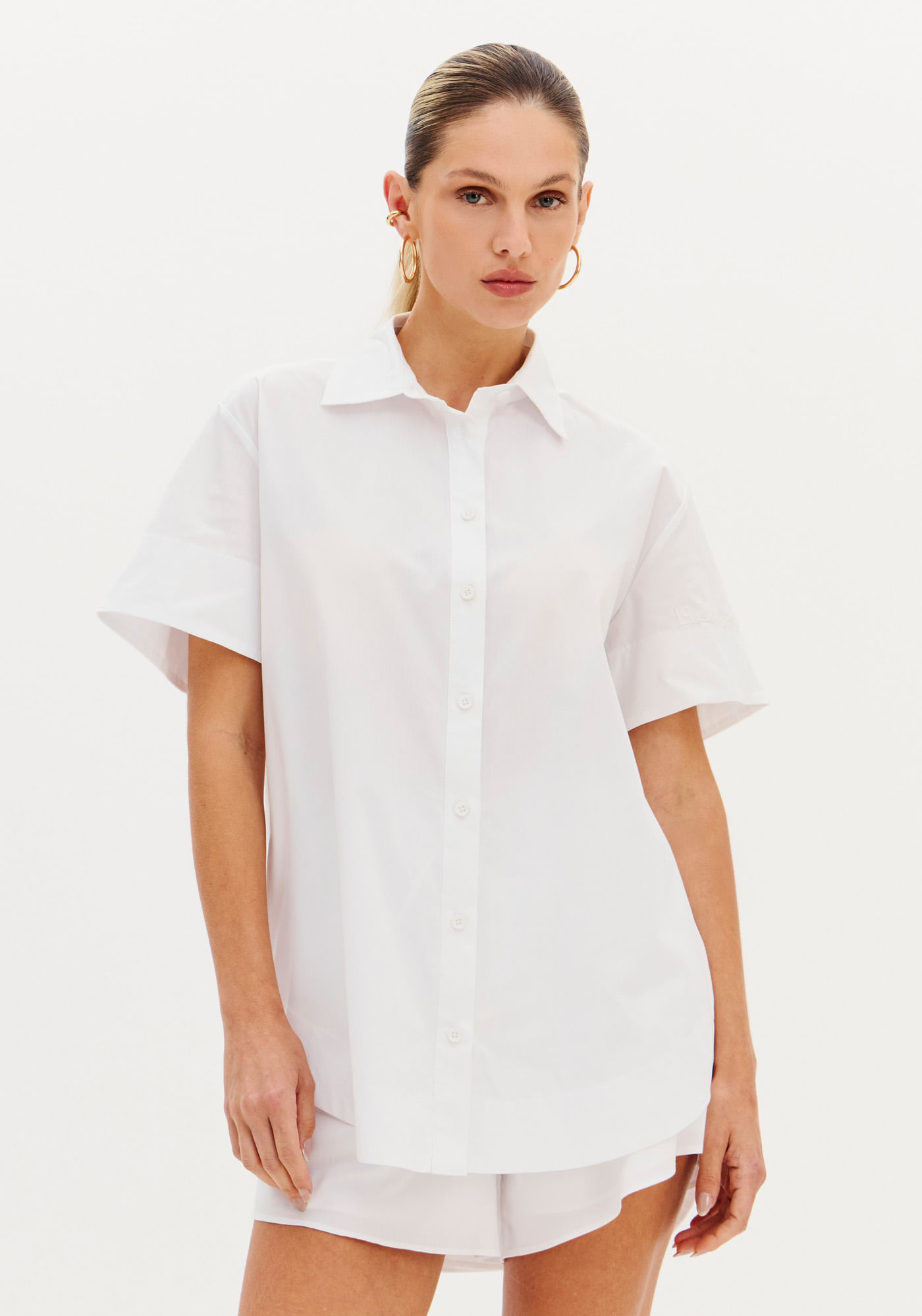 Camisa Alongada Mangas Médias