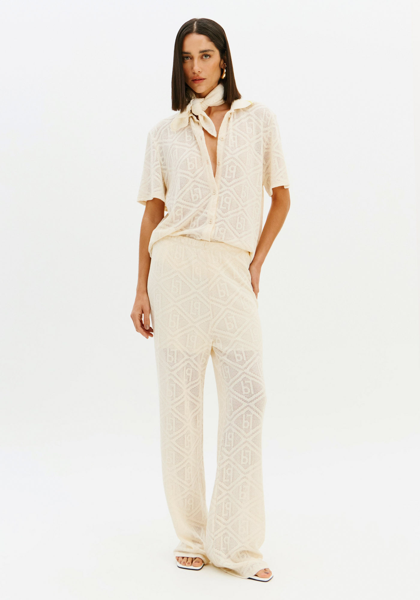 Calça Wide Leg Com Cintura Alta