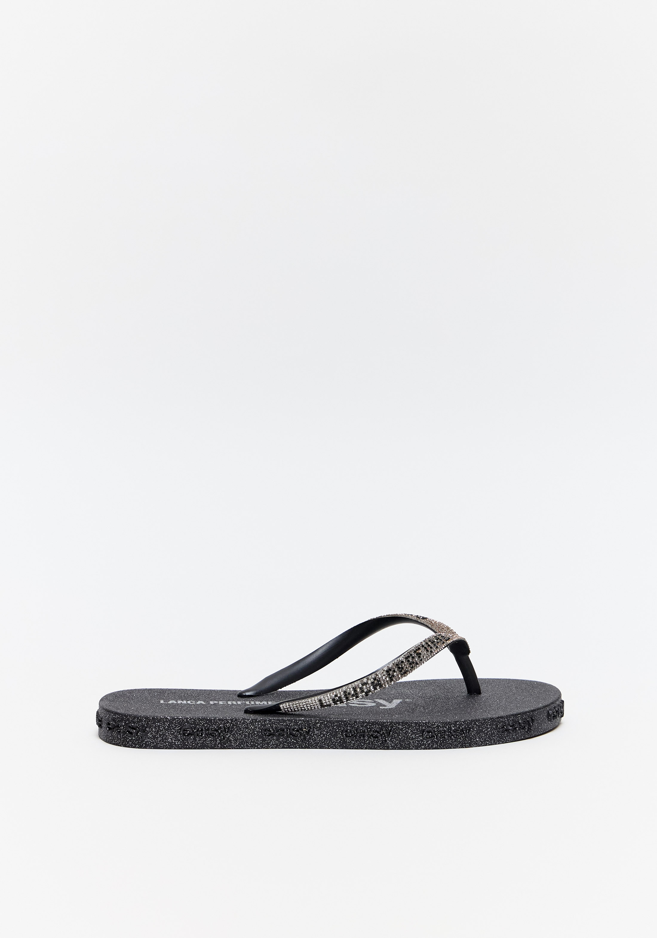 Chinelo com Aplicação de Brilho