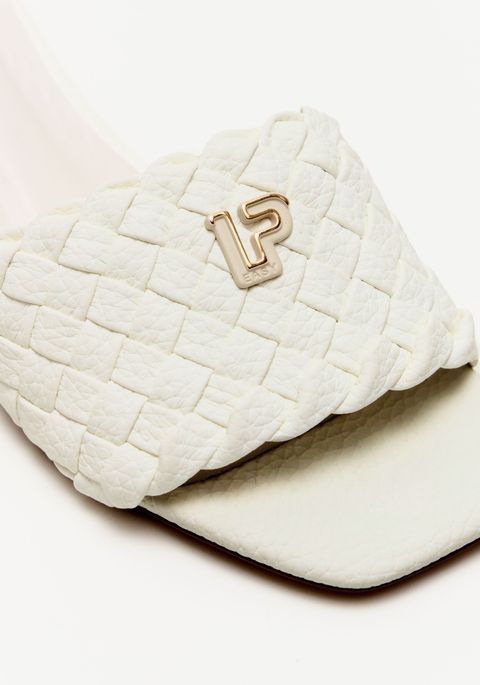 Sandália Tramado Com Metal