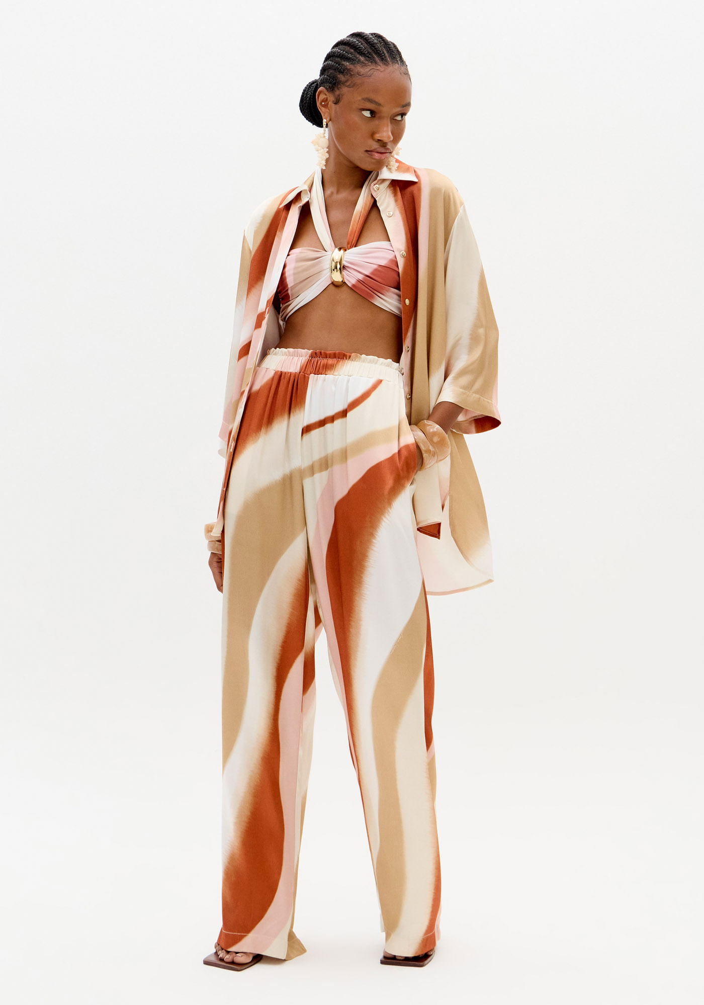 Calça Wide Leg Estampada Com Bolsos