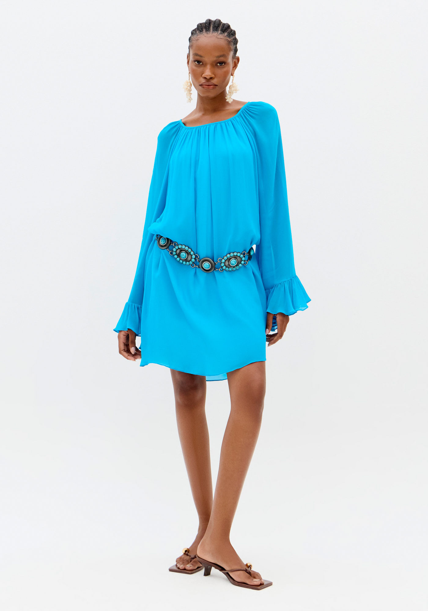 Vestido Curto Amplo Manga Longa