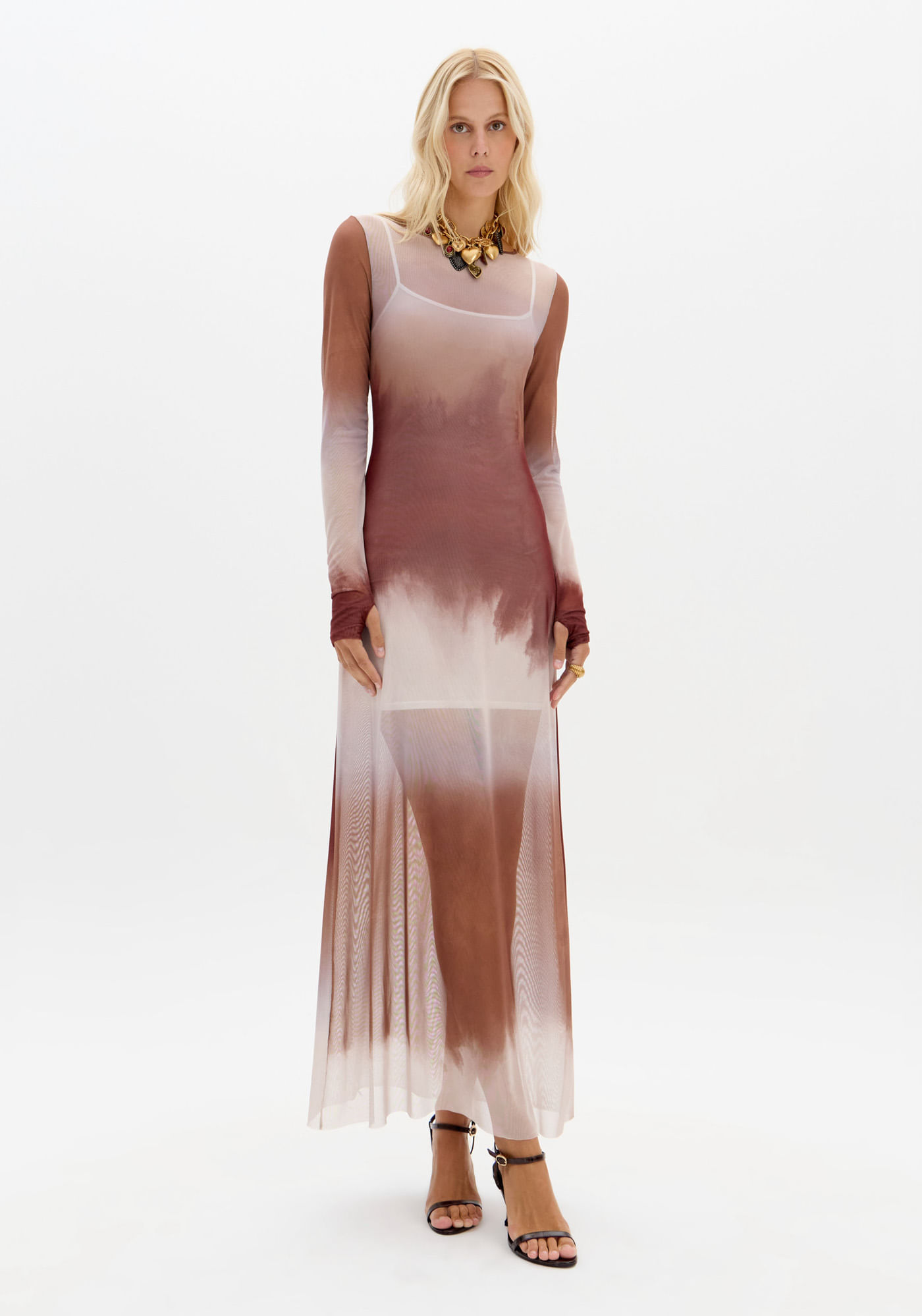 Vestido Tule De Mangas Longas