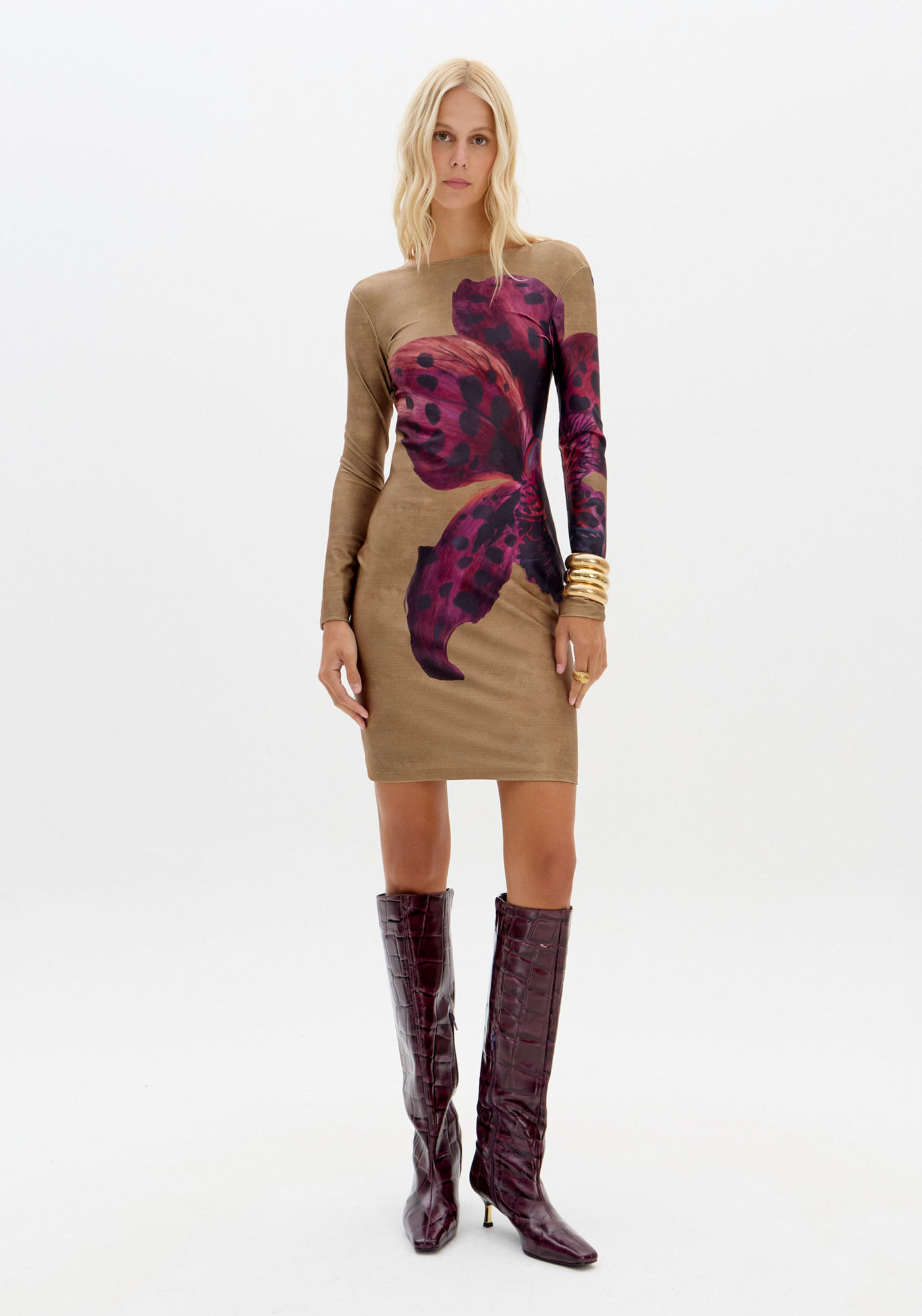 Vestido Curto Estampado Manga Longa