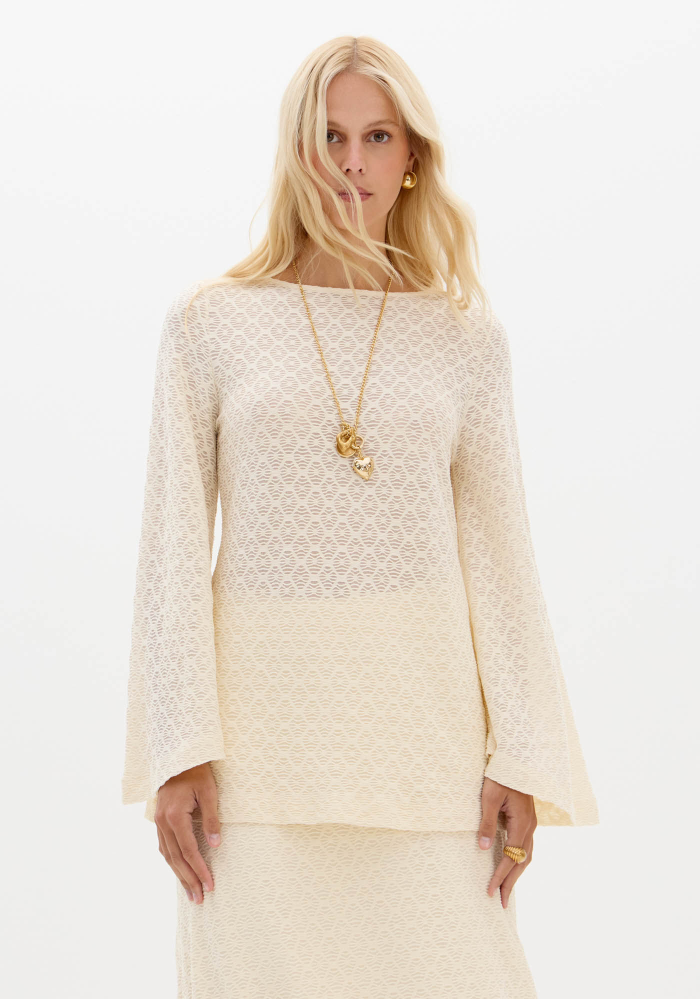 Blusa Solta Manga Longa Flare
