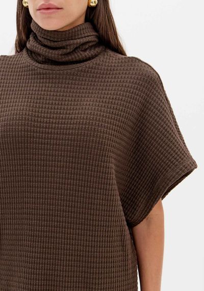 Blusa Alongada Gola Alta
