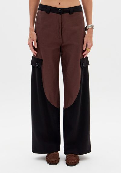 Calça Wide Leg Com Recortes