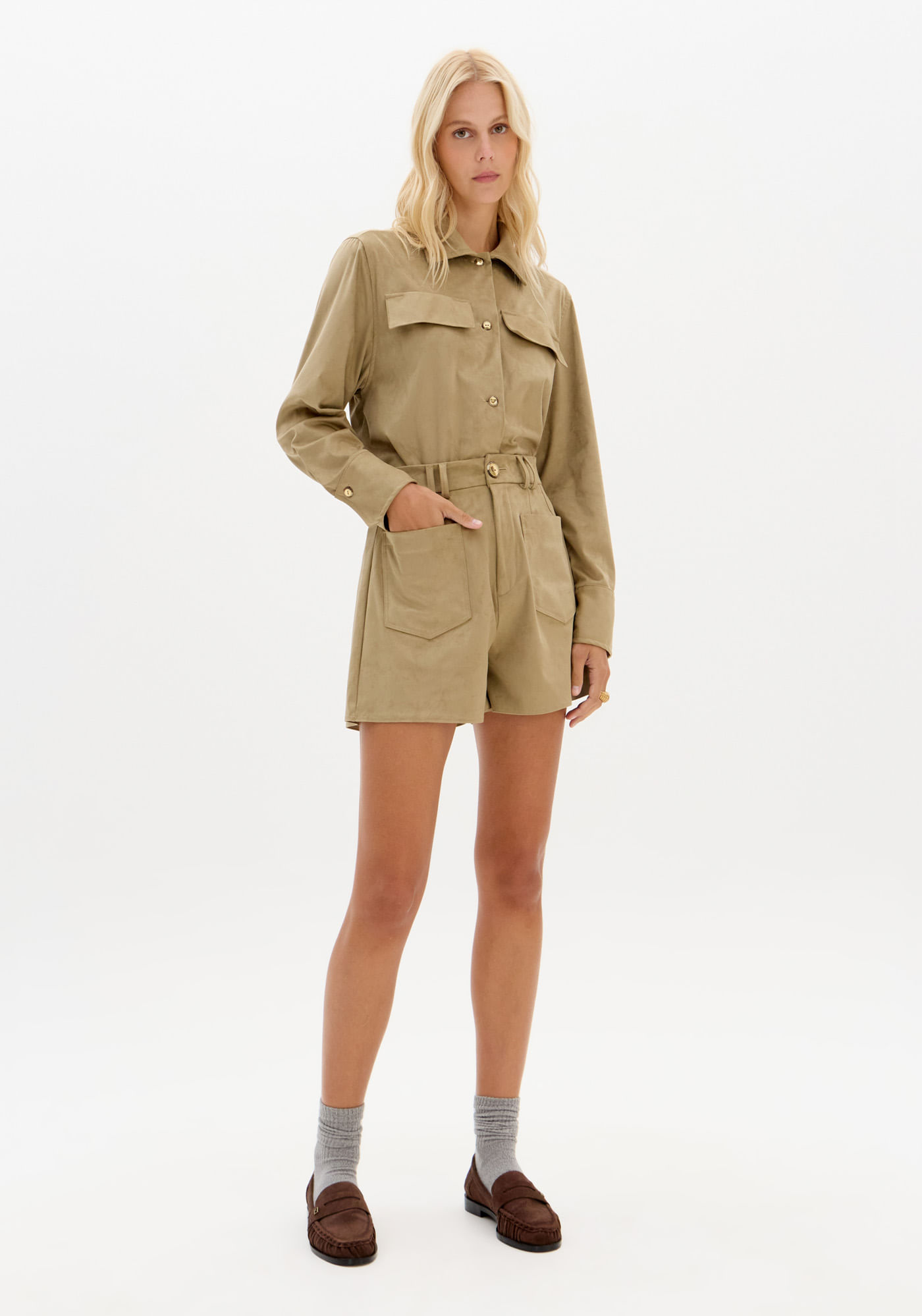 Short Cintura Alta Com Bolsos