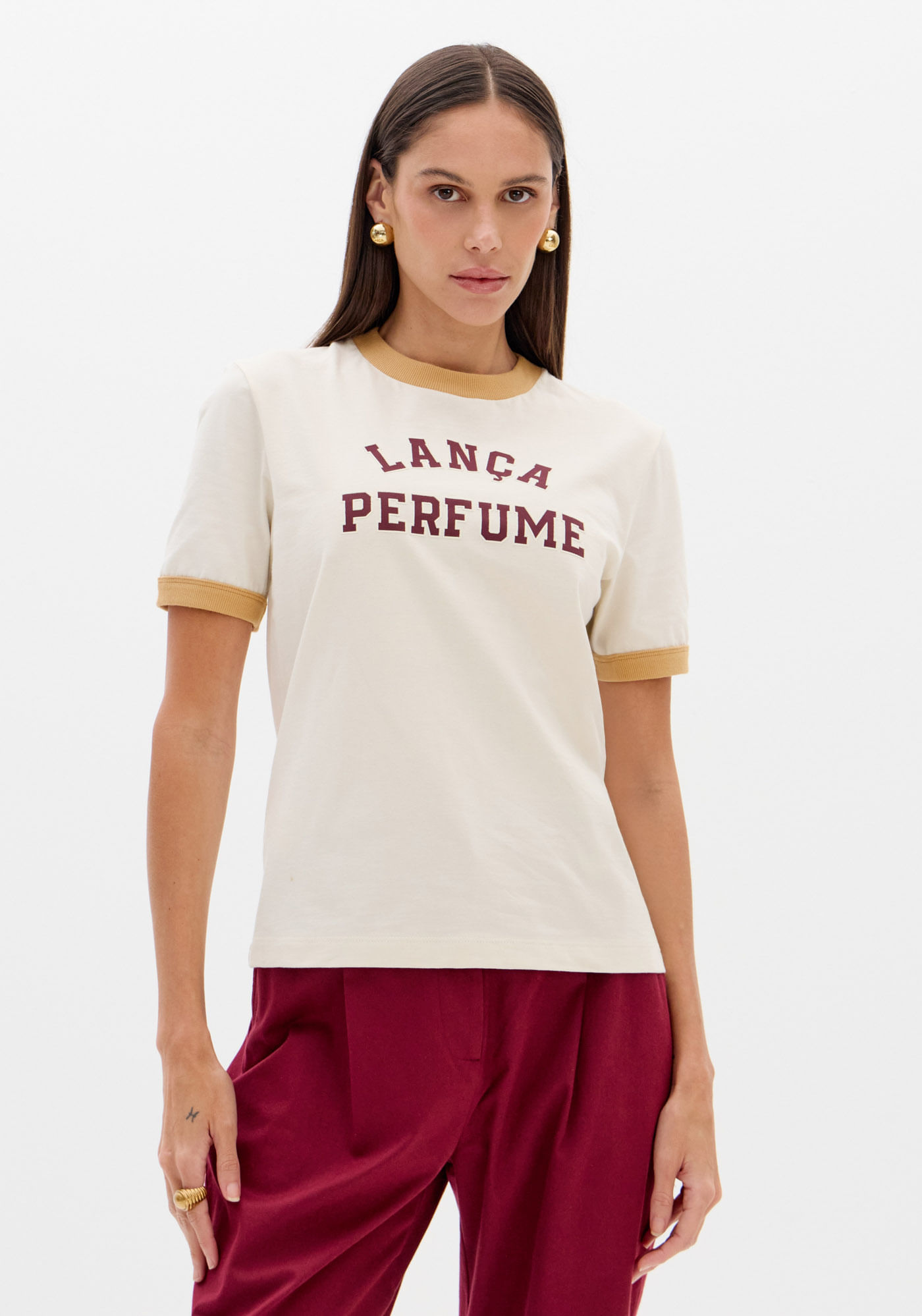 T-shirt Baby Look Com Manga Curta